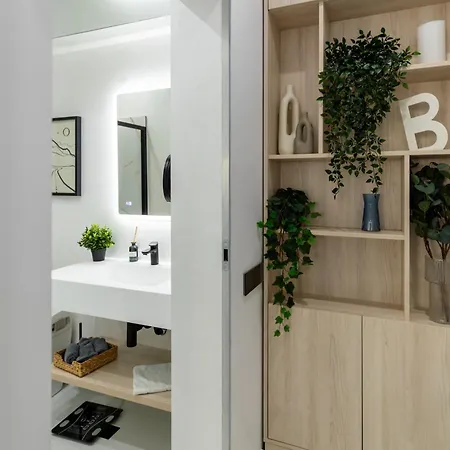 Aiastay River Apartment *