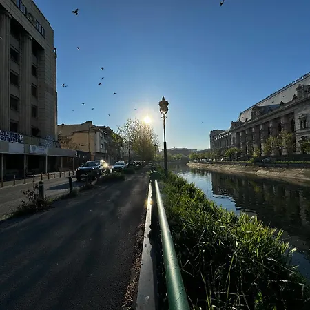 Apartament Aiastay River