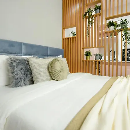 Apartment Aiastay River Bukarest