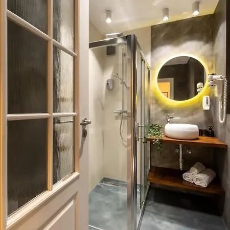 Aiastay River Apartment