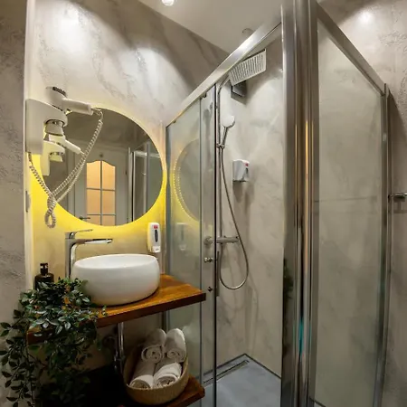 Aiastay River Apartment *