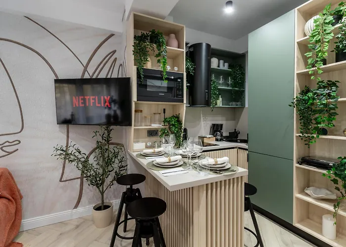 Aiastay River * بوخارست