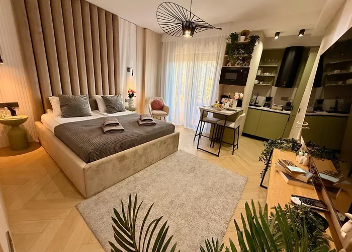 Aiastay River شقة