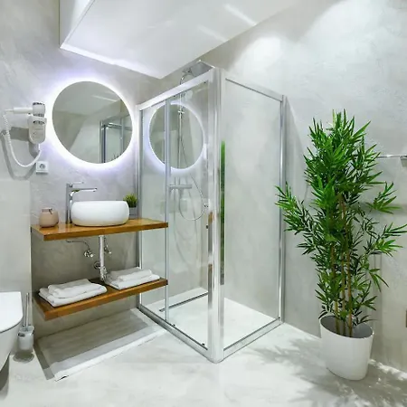 דירה Aiastay River