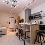 Apartman Aiastay River *