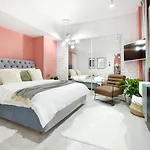 Apartman Aiastay River *