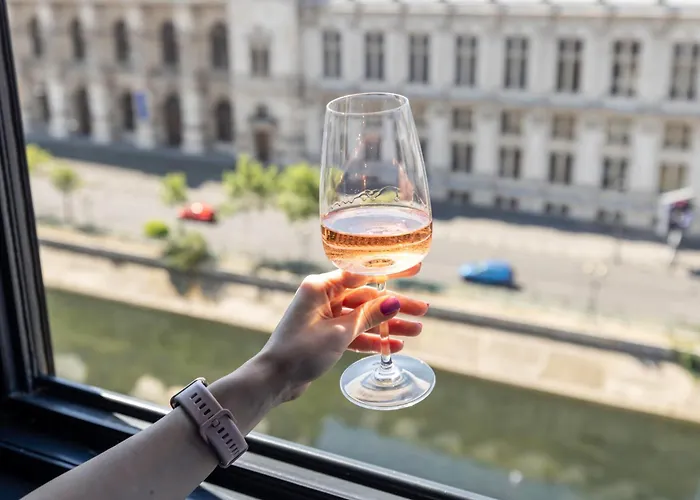 Lägenhet Aiastay River Bukarest