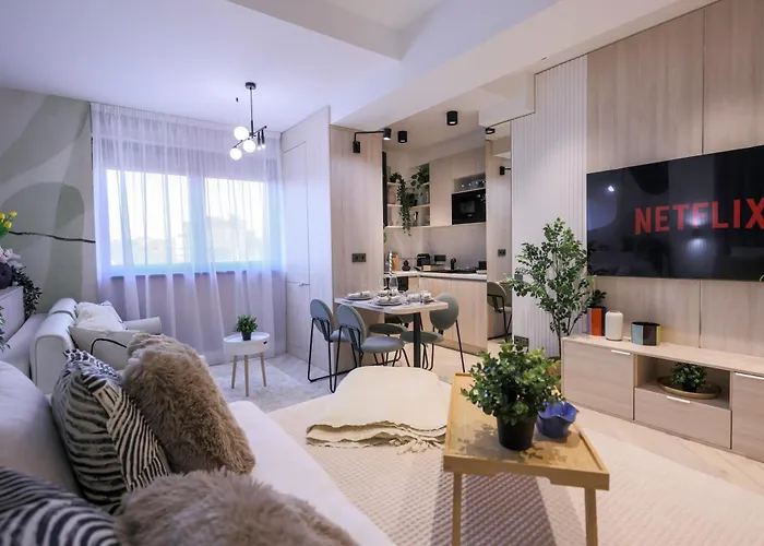 Aiastay River Lägenhet *